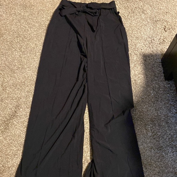 lululemon athletica Pants - Lululemon ladies dress pants. Wide leg. Tie waist. Black. Size 10